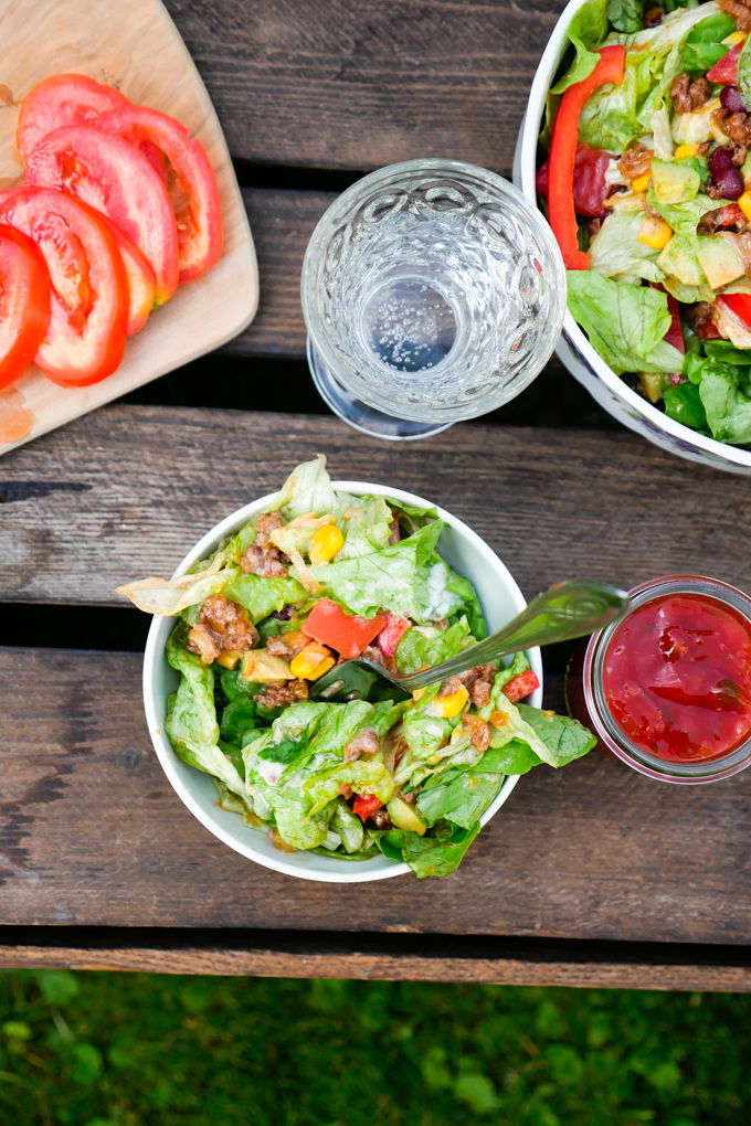 Low Carb Salad with minced meat and avocado 