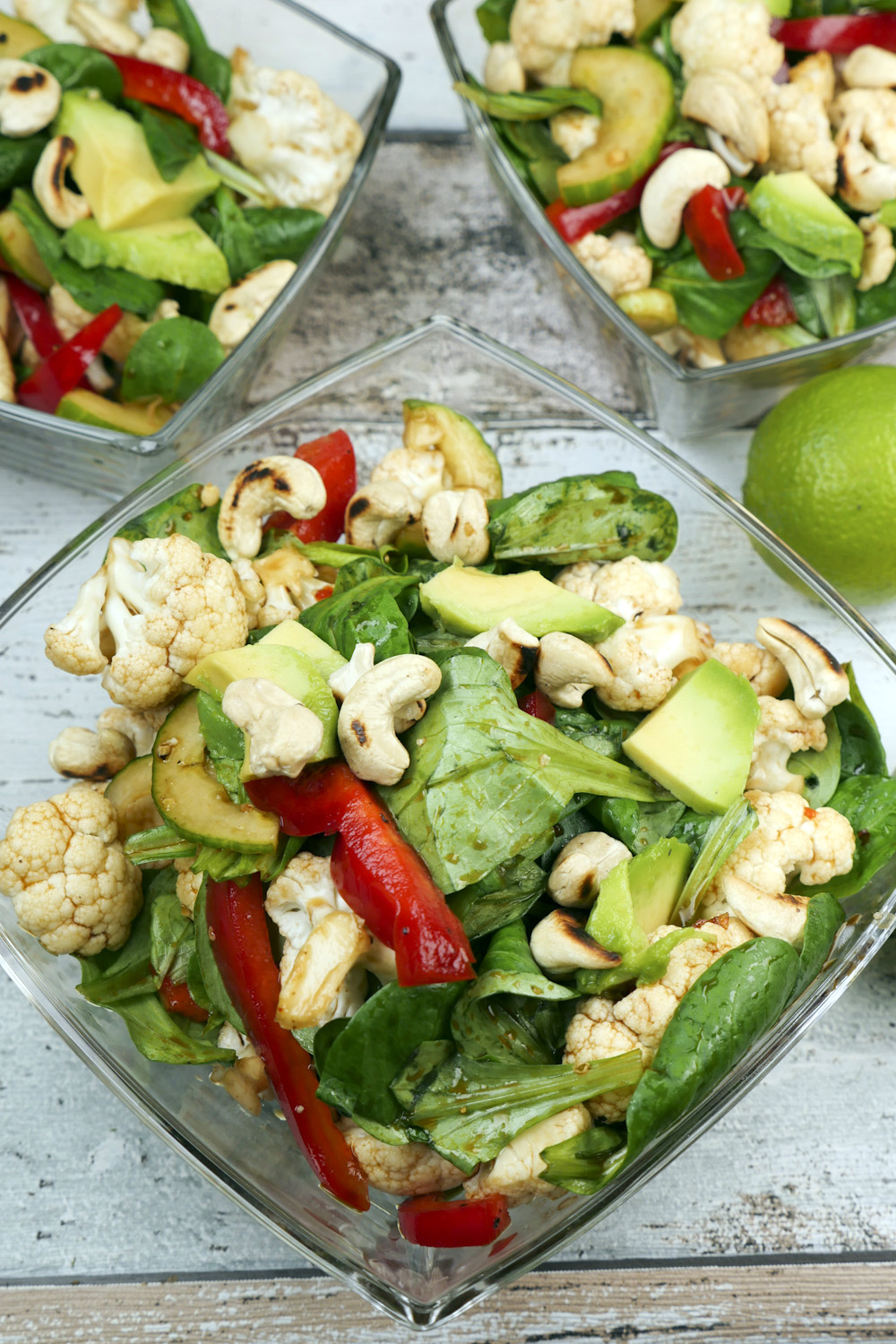 Low Carb cauliflower salad with cashews and avocado Recipe 