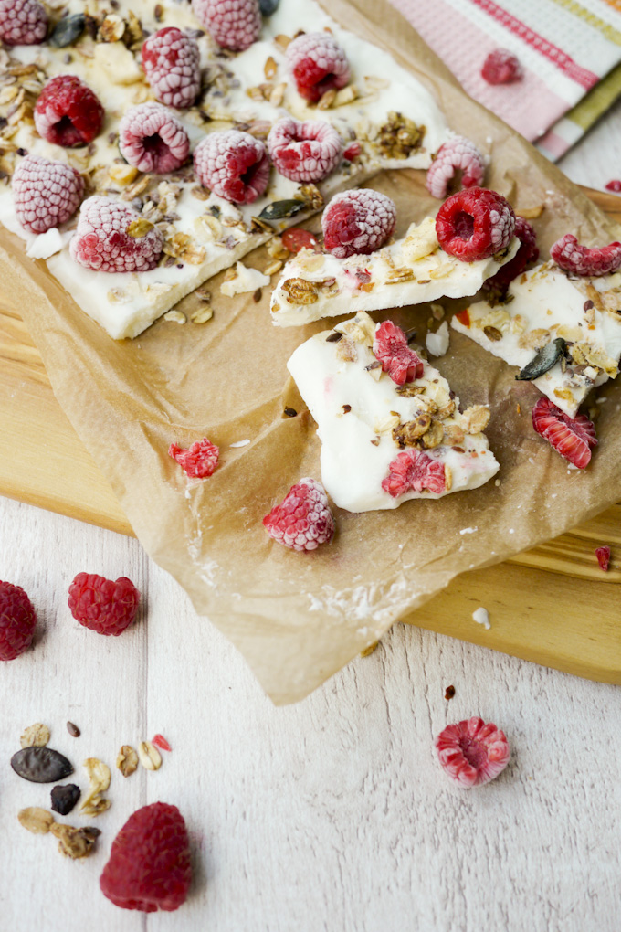  Clean Eating Snack - Frozen Yogurt Barks 