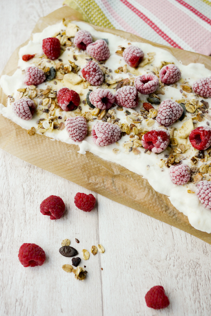 Frozen Yogurt Bark with 4 Ingredients