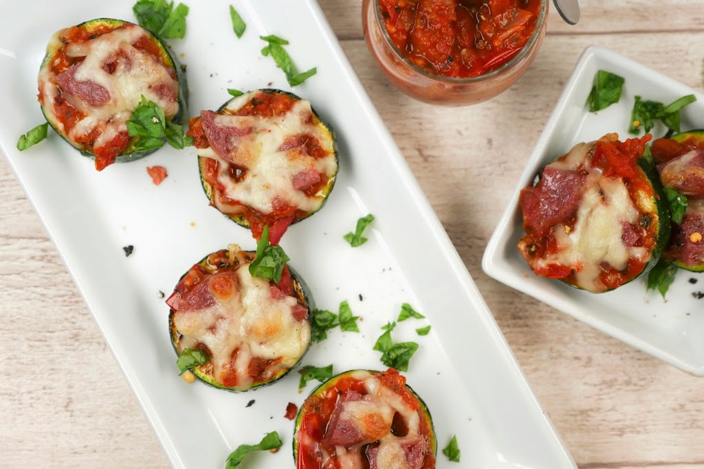  Low Carb mini zucchini pizzas with Italian salami and mozzarella recipe 