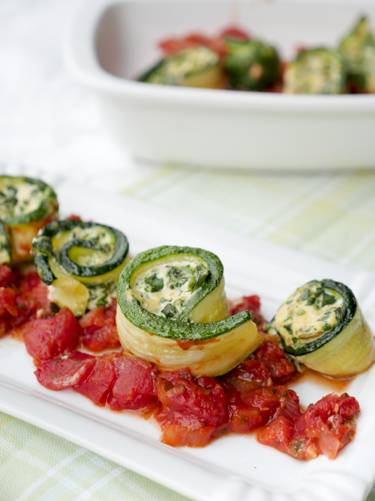  Low Carb Rolled zucchini stuffed with ricotta and spinach 
