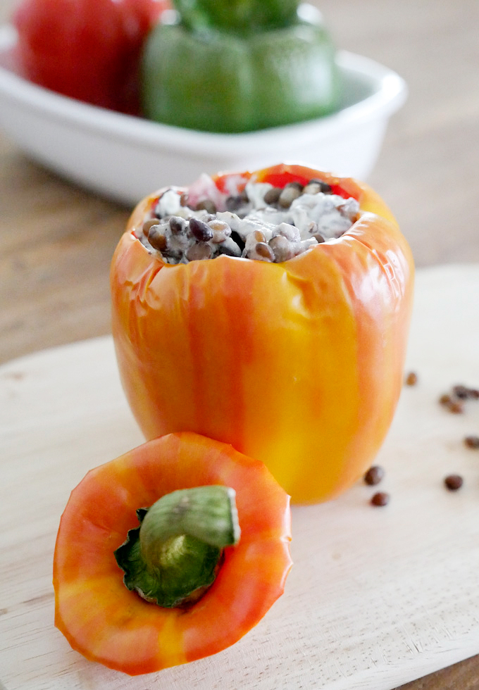 Low Carb - Recipe for stuffed peppers with lentils and goat cheese 